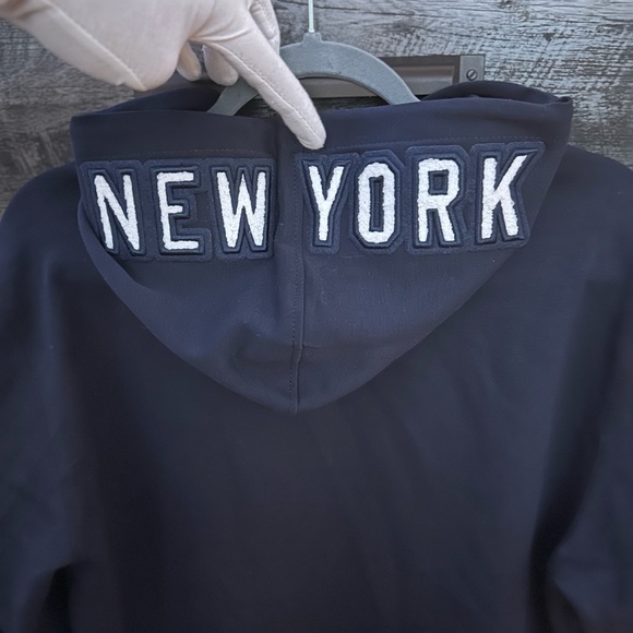 NWT - Pro Standard - MLB New York Yankees Logo - Navy - Hoodie - Medium - Picture 6 of 8